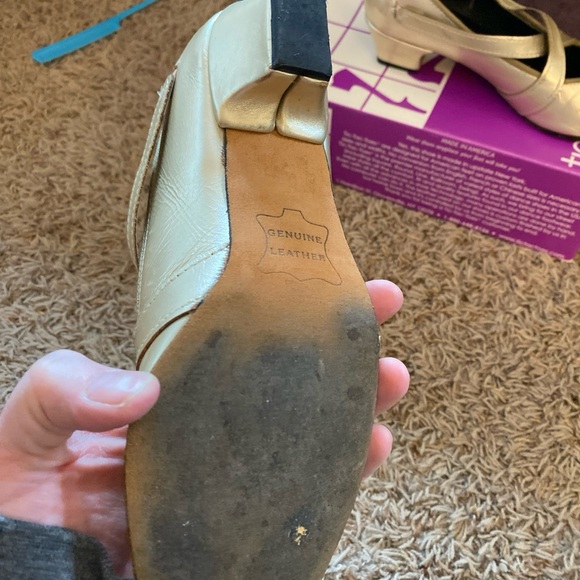 Tic tac toes/gently used/size 7/narrow/champagne colored - Picture 3 of 10